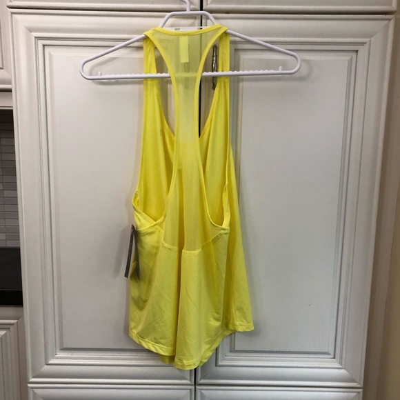 NWT Under Armour women’s lightweight tank top - Picture 4 of 11